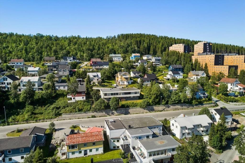 Stunning Views & Location In Appartement